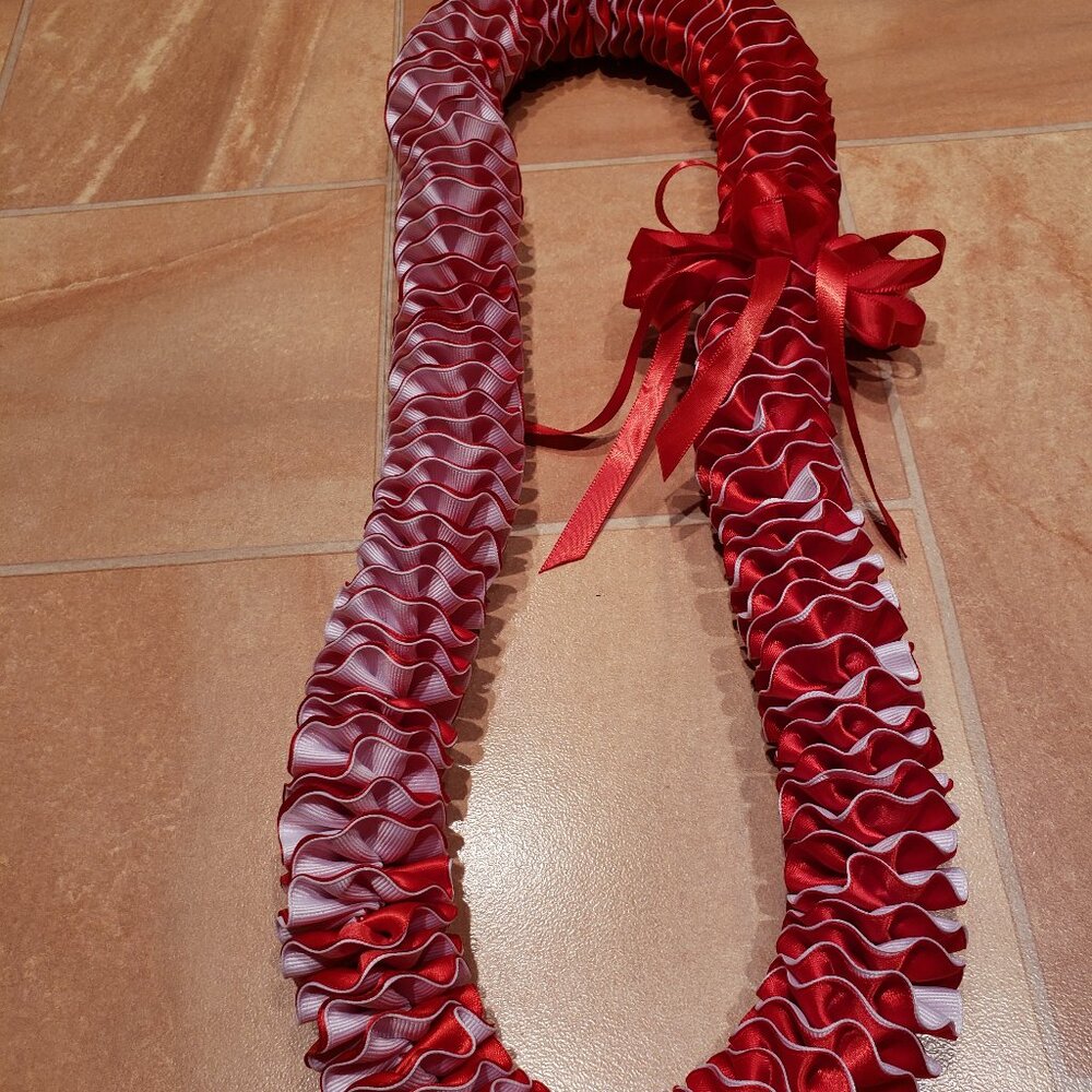 NWOT Graduation Lei Handmade Red & White Plumeria Spiral Satin Ribbon Lei